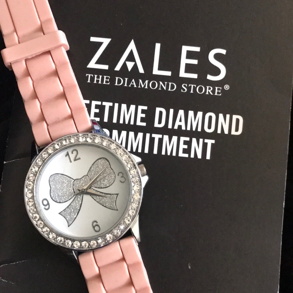 🌸 5 for $20 Pink watch. Not from Zales.